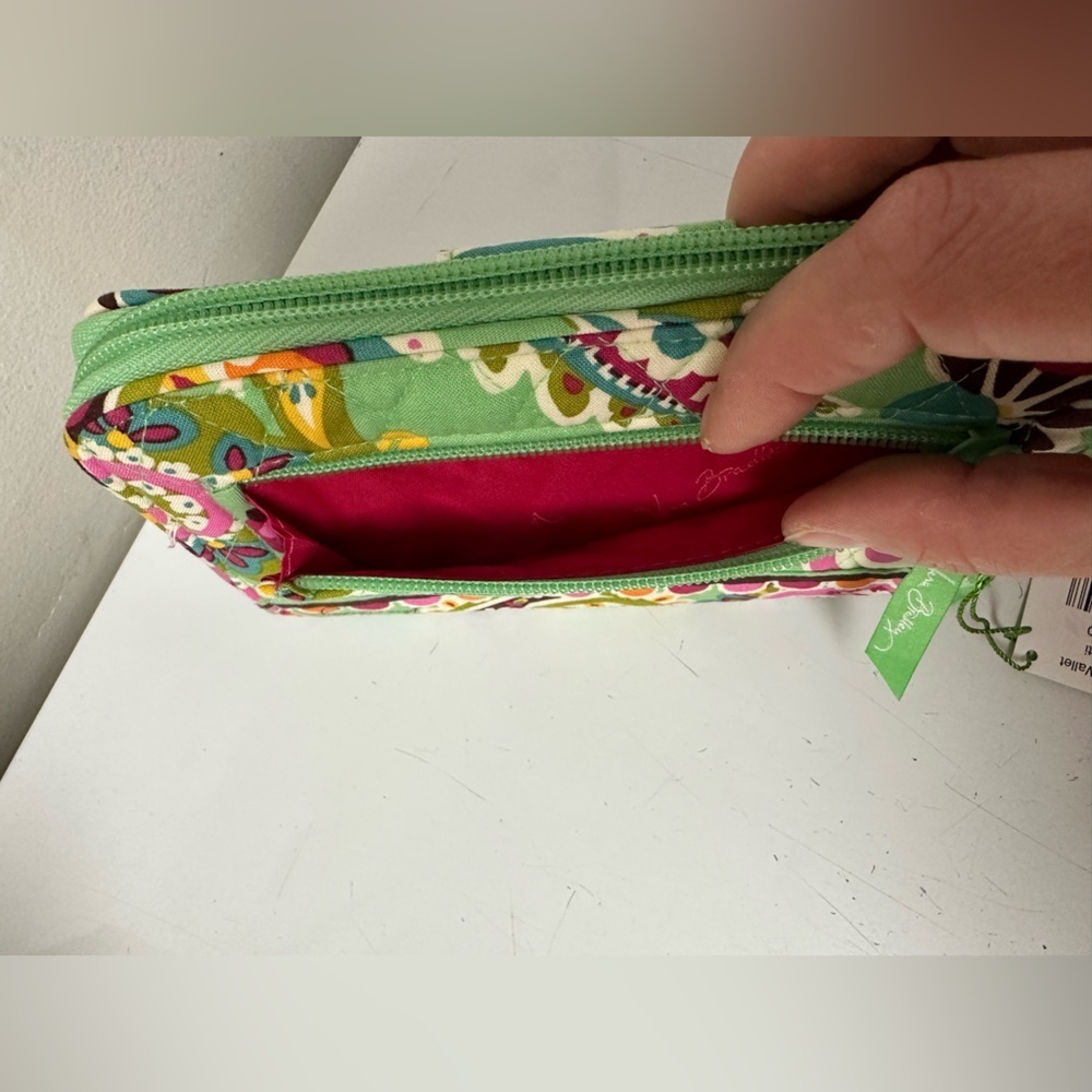 VERA BRADLEY Turnlock Wallet   "TUTTI FRUTTI"   Brand New with tags - Picture 7 of 7